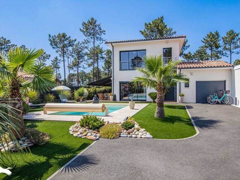 Contemporaine de 5 pièces principales — photo 1
