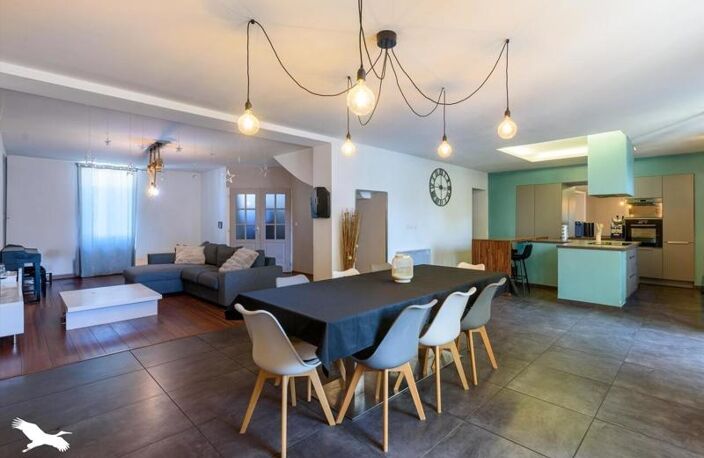 Maison de ville de 8 pièces principales — photo 2
