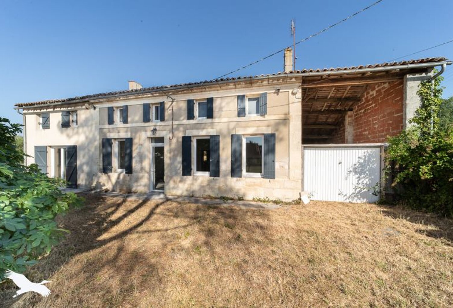 Maison en pierre de 5 pièces principales — photo 1