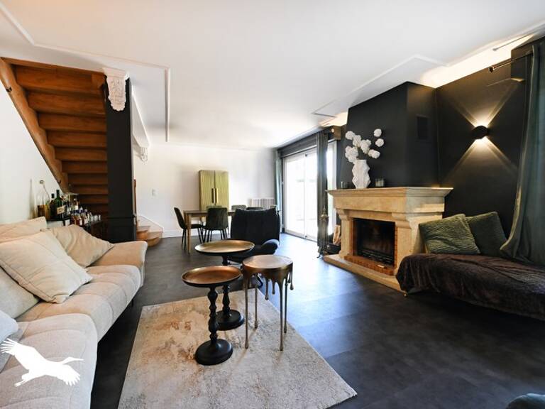 Maison de ville de 7 pièces principales — photo 1