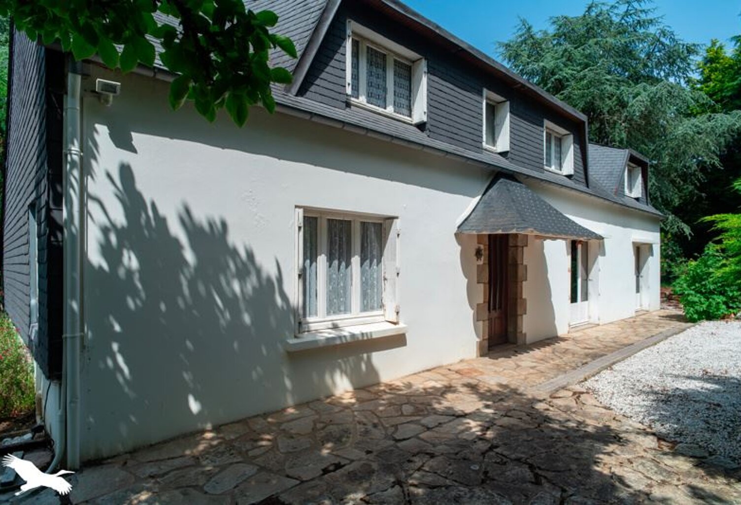 Maison en pierre de 5 pièces principales — photo 1