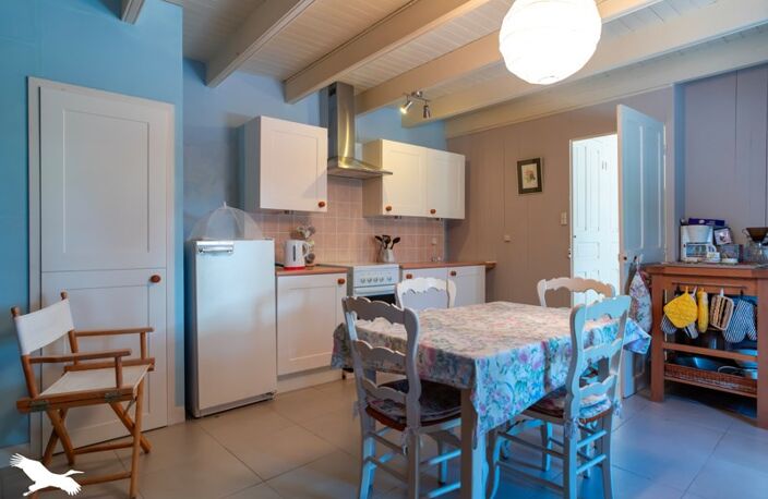 Maison en pierre de 3 pièces principales — photo 4