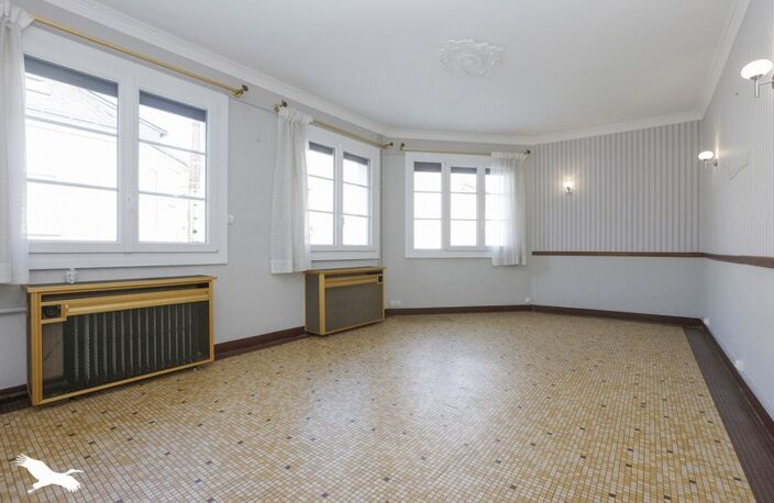 Vente maison 7 pièces 110 m² Tours (37000) — photo 2