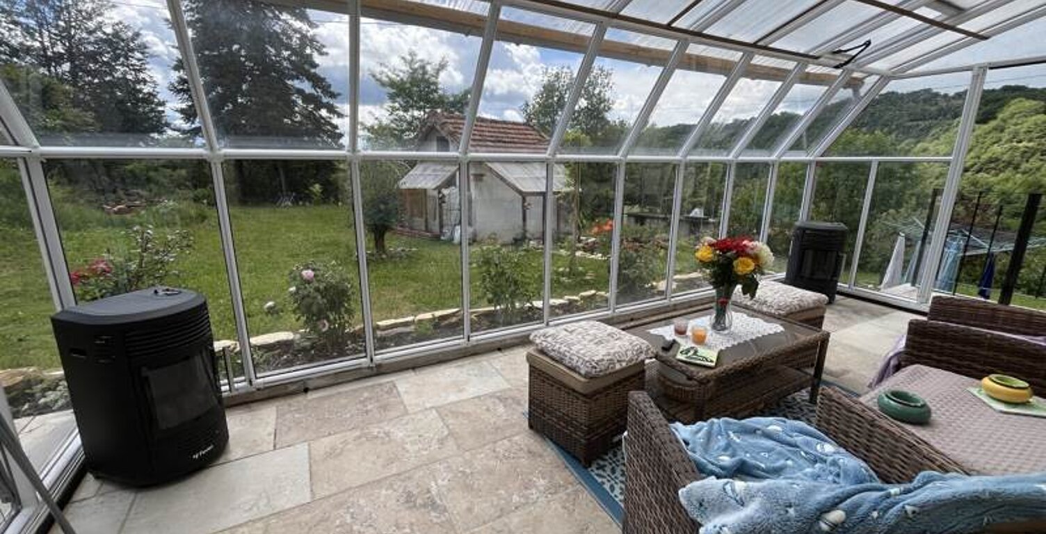 Vente maison 3 pièces 93 m² Capdenac (46100) — photo 1