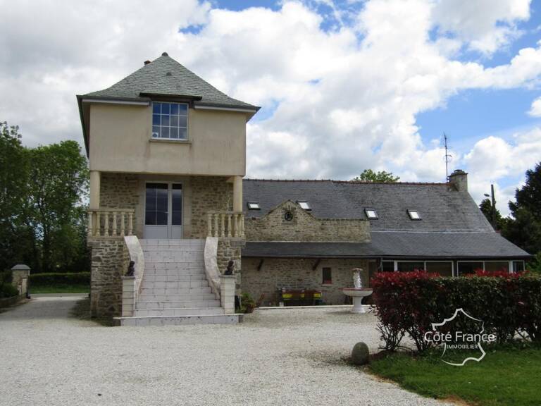 PROPRIETE de 3 hectares avec PISCINE, CHALETS et ETANGS — photo 1