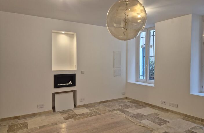 BEL APPARTEMENT T2 CENTRE PORT-VIEUX — photo 5