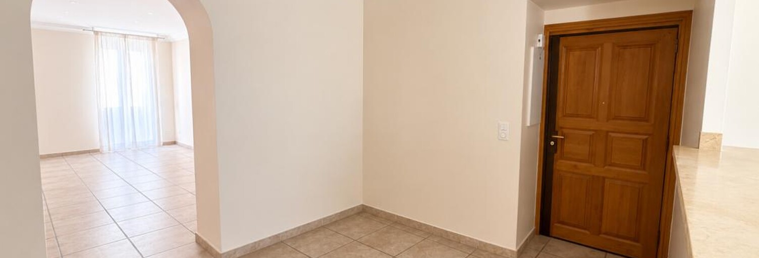 Appartement 3 Pièces 100 m² à louer à Bastia (20200)