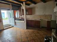 49 900 , Maison à RENOVER, proximité Mirebeau , Dampierre et Flée — photo 3