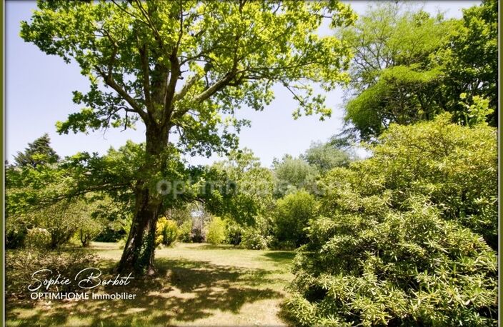 EXCEPTIONNEL À LÉOGNAN, LIMITE GRADIGNAN – PROPRIÉTÉ DE CARACTÈRE SUR PLUS DE 1,3 HECTARE DE NATURE — photo 2