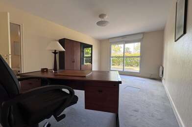 Bureau 4 pièces 230000 €
