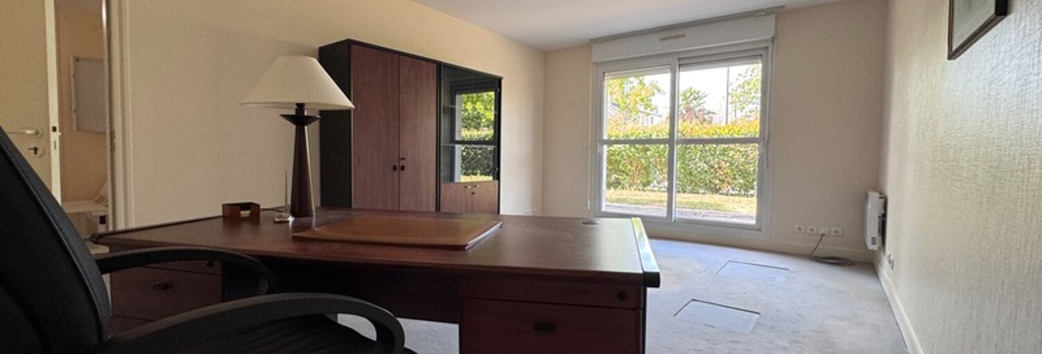 Bureau 4 Pièces 72 m² à vendre à Saint-Cyr-sur-Loire (37540)