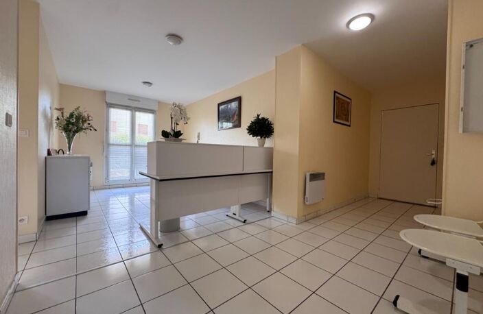 Local/bureau à vendre SAINT CYR SUR LOIRE (37) — photo 2