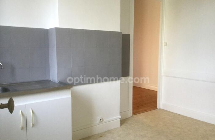 Rue des Teinturiers à St-Etienne, appartement  T2 bis de 62.34 m² — photo 3