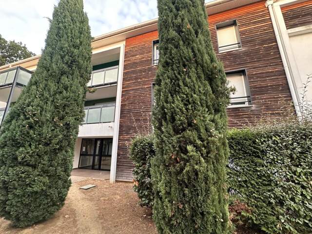 Appartement à vendre à COLOMIERS (31) -  T2 de 43 m² avec loggia, parking et ascenseur — photo du bien