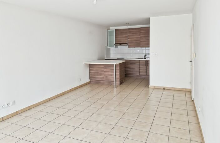 06000 - NICE - QUARTIER LIBERATION/VERNIER - GRAND STUDIO - CLIMATISATION MOBILE — photo 5