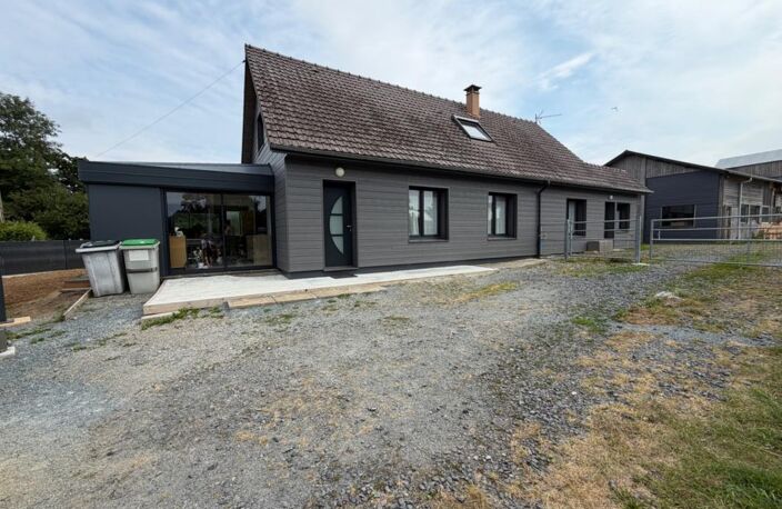 À quelques minutes de Périers – Propriété avec habitation familiale, hangar professionnel et bureaux sur 4 104 m² (50) — photo 2
