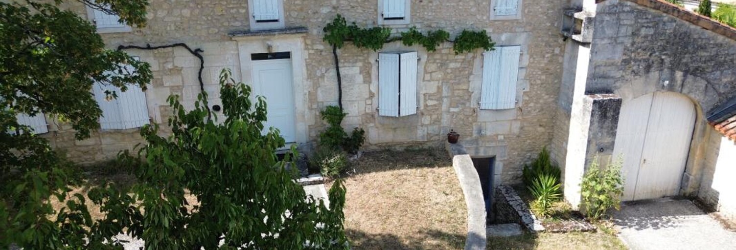 Maison 9 Pièces 232 m² à vendre à Linars (16730)
