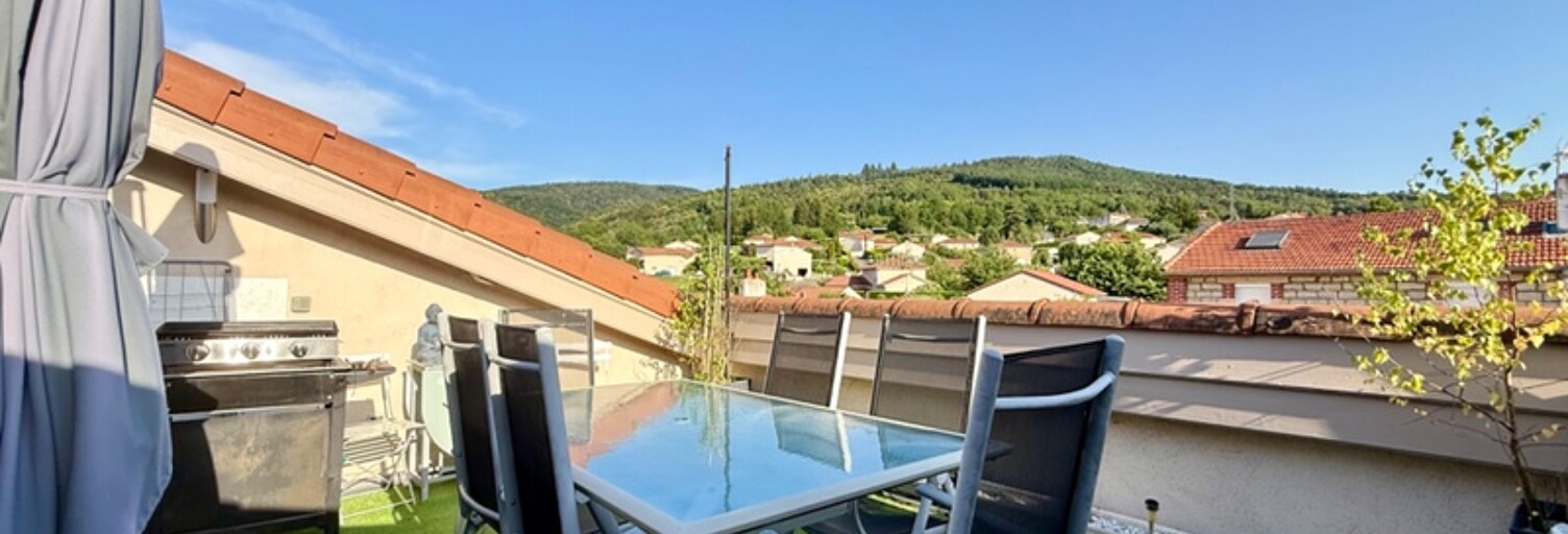 Appartement 5 Pièces 94 m² à vendre à Le Chambon-Feugerolles (42500)
