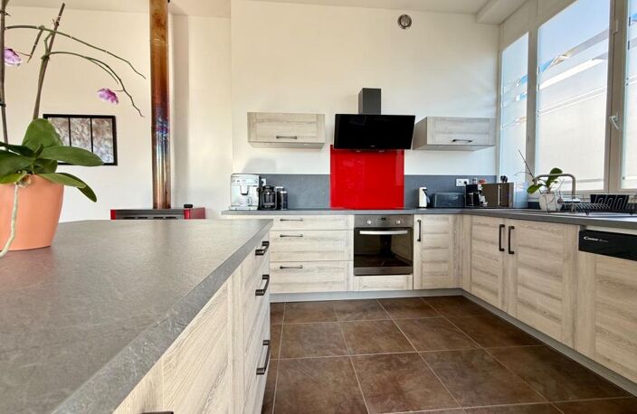Maison à vendre 4 pièces LE CHAMBON FEUGEROLLES (42) La Cotatay — photo 2