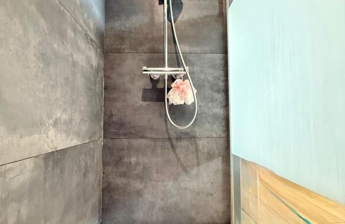 Maison à vendre 4 pièces LE CHAMBON FEUGEROLLES (42) La Cotatay — photo 4