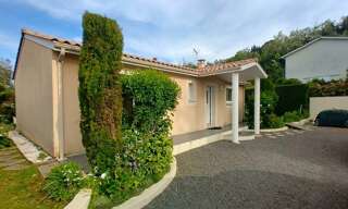 Maison 4 Pièces 78 m² à vendre à Bourg (33710)