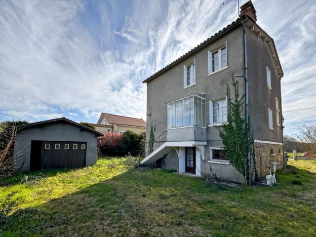 Maison À Vendre — photo du bien