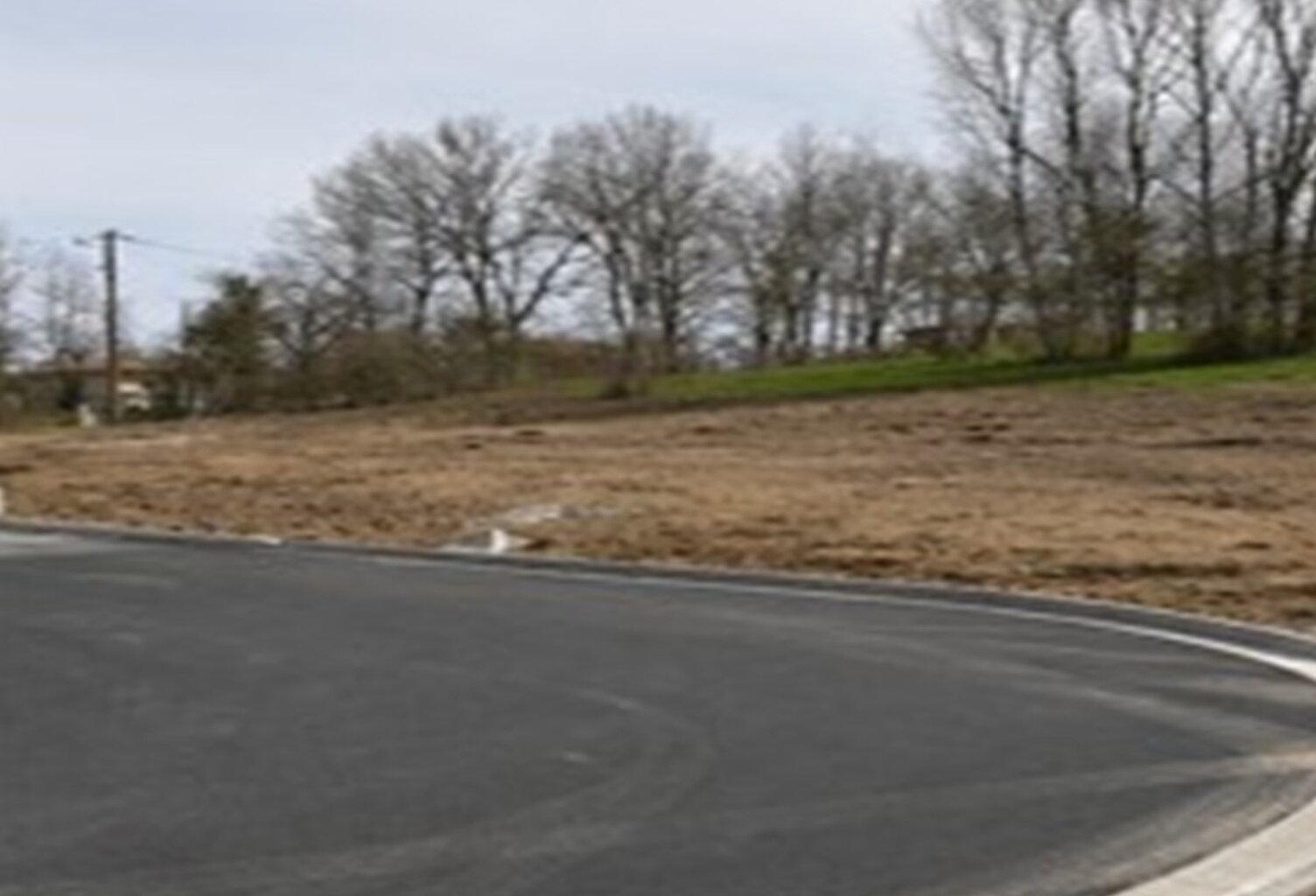Terrain à bâtir à Maransin (33230) — photo 1