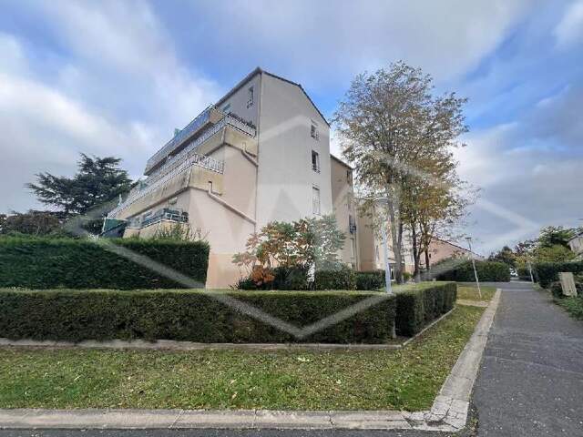 Appartement 4 pièces 79 m² à Combs-la-Ville — photo du bien