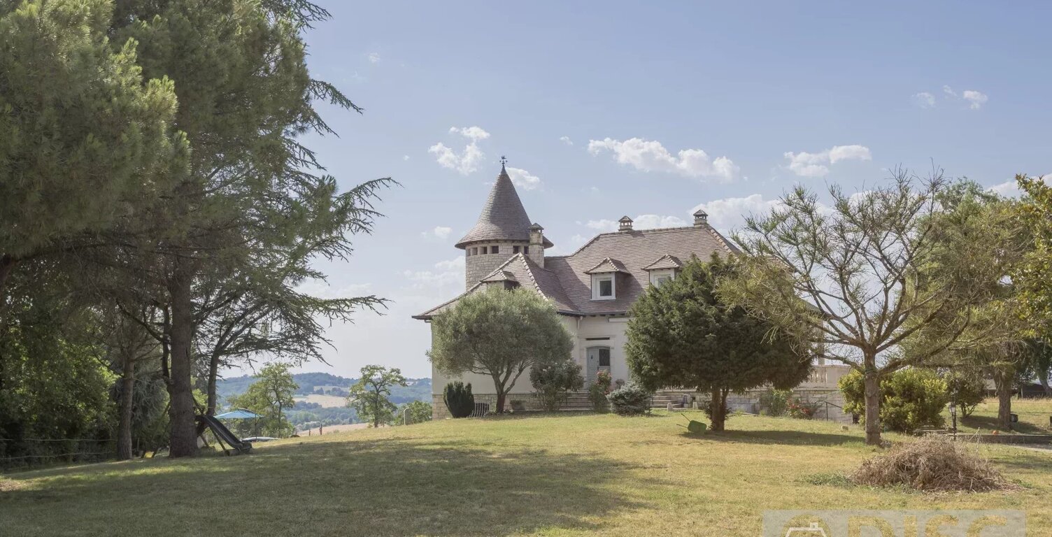 Magnifique propriété avec vues à 360° à 3 minutes du centre-ville de Caussade. — photo 1