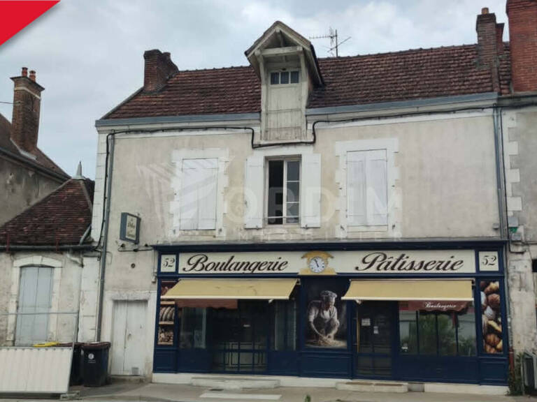 Immeuble de rapport avec local et appartement — photo 1