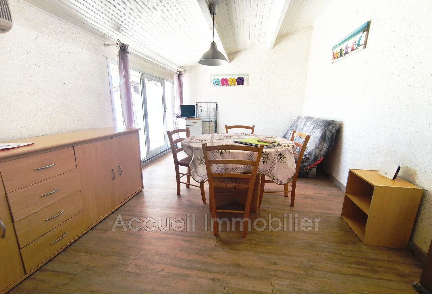 P2 au 2ème et dernier étage avec parking privé.<BR>Environ 39 m² — photo 1