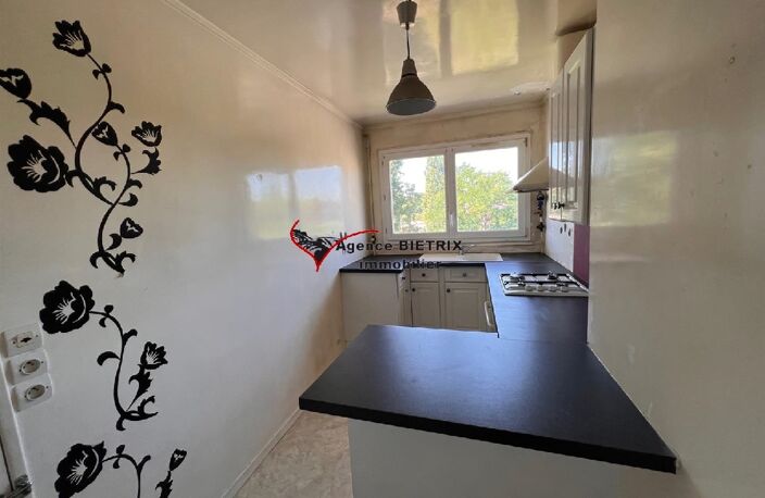 Location appartement 3 pièces 56 m² à L'Isle-Adam (95290) — photo 4