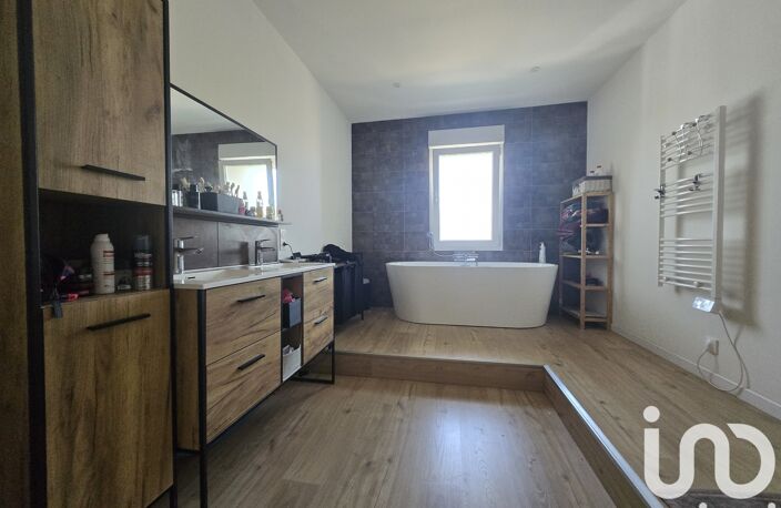 Vente Maison/villa 8 pièces — photo 3