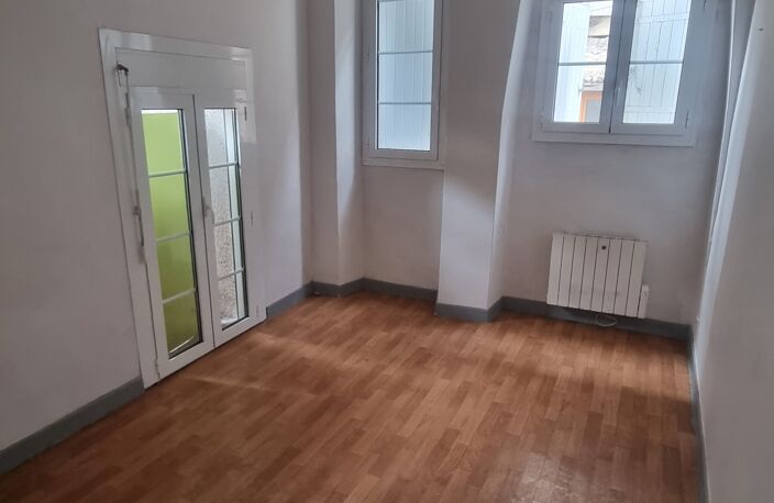 Vente Immeuble 250 m&sup2; — photo 3