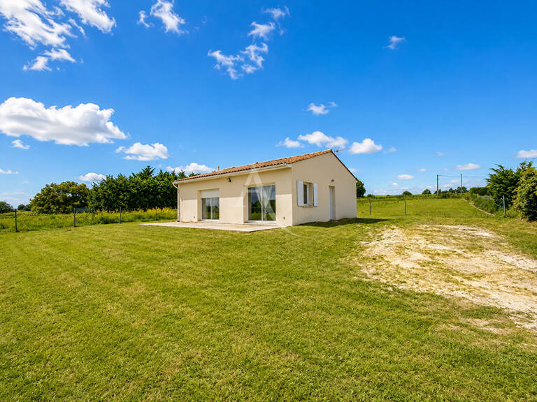 Maison Saint-bonnet-sur-gironde 4 pièces 80 m2 — photo 1