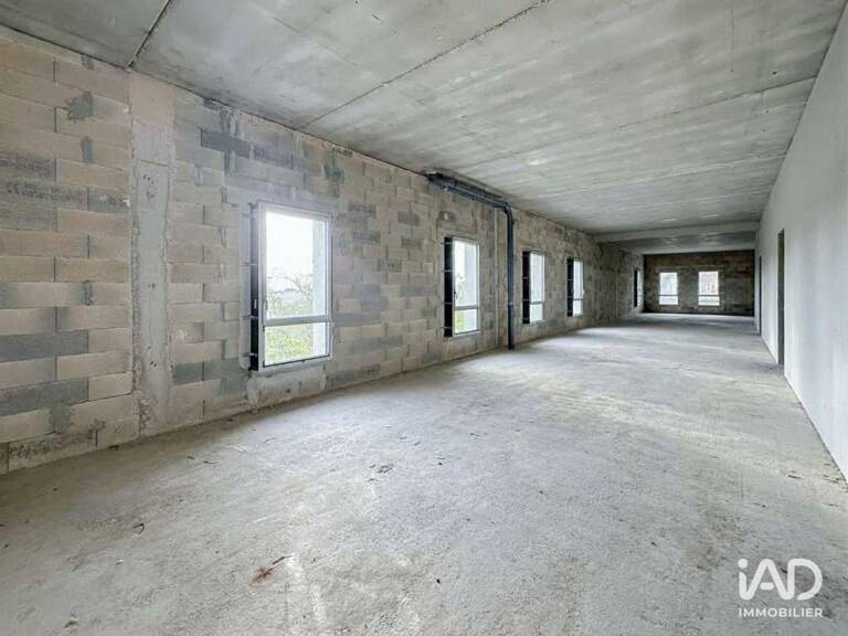 Vente Murs commerciaux 215 m&sup2; — photo 1