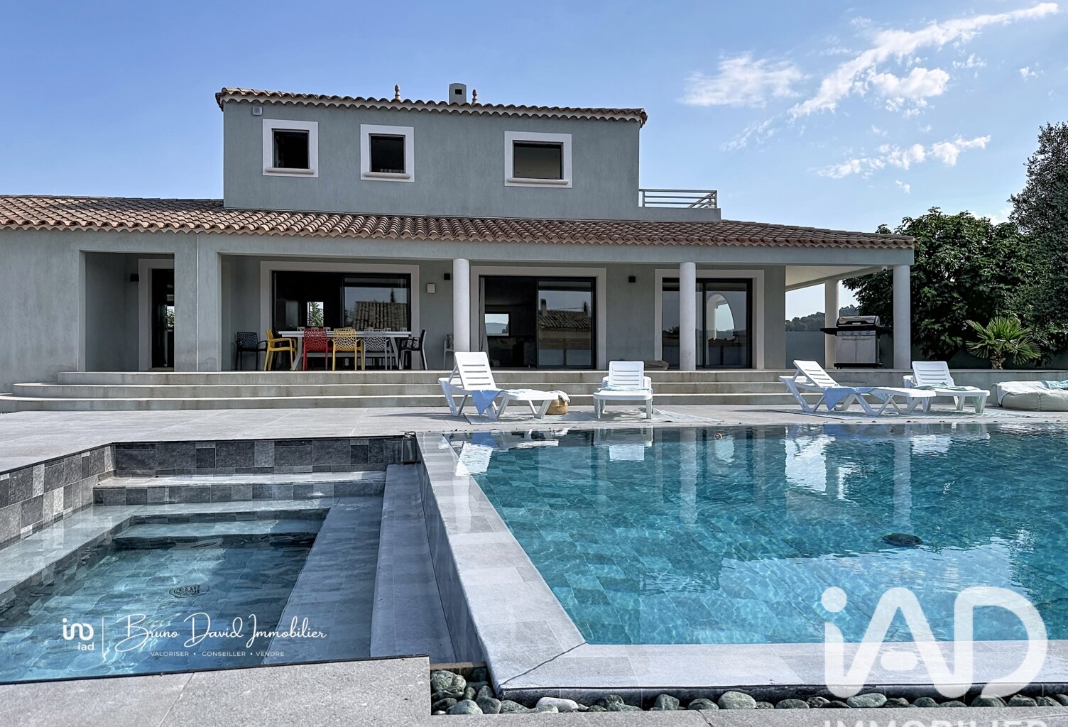 Vente Maison/villa 9 pièces — photo 1