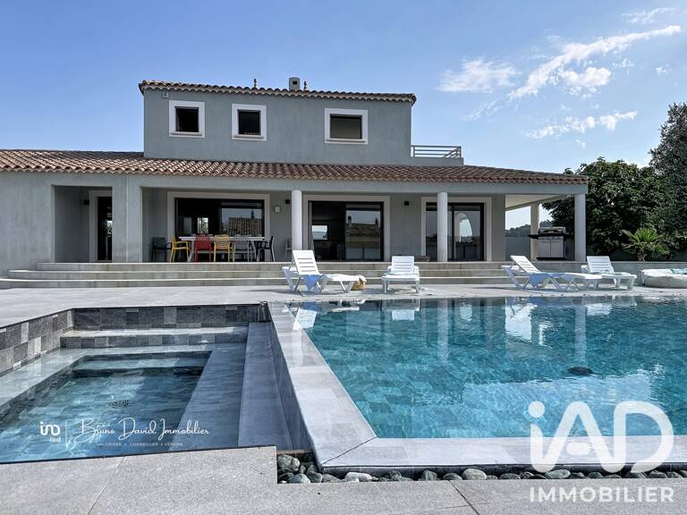 Vente Maison/villa 9 pièces — photo 1