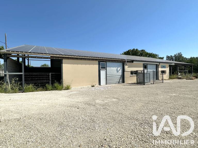 Vente Boutique/Local commercial 750 m&sup2; — photo 1
