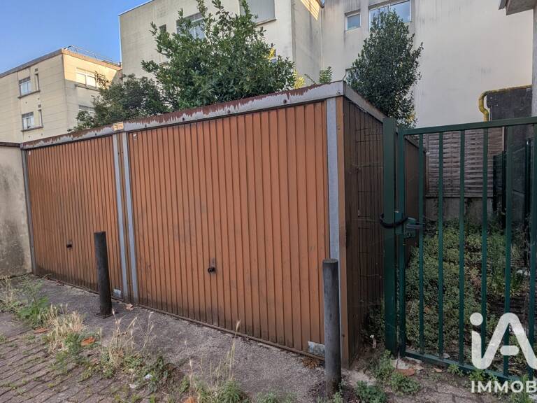 Vente Garage 24 m&sup2; — photo 1