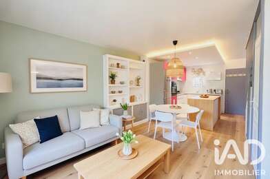 Appartement 3 pièces 275000 €