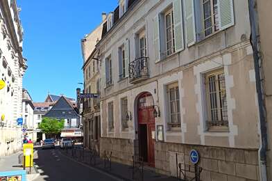 Commerce  320000 €