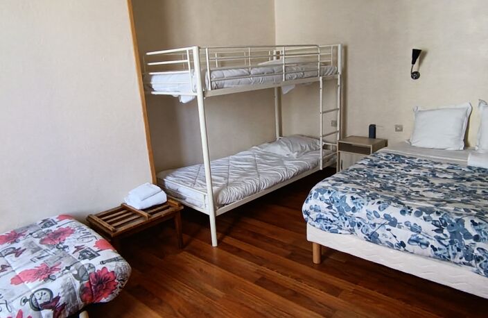 Vente Boutique/Local commercial 762 m&sup2; — photo 3