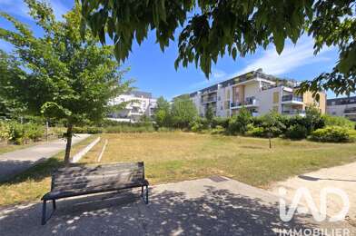 Appartement 3 pièces 240000 €