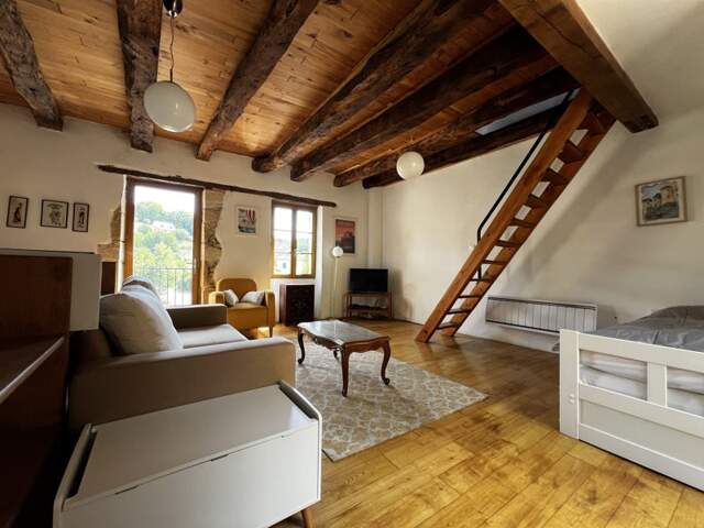 Maison de bourg de 2 pièces principales — photo du bien