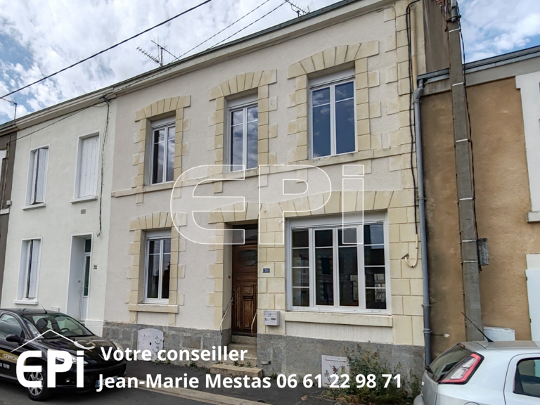 Maison de caractère de 115 m² hab., comprenant:<br>Au RDC: ent — photo 1