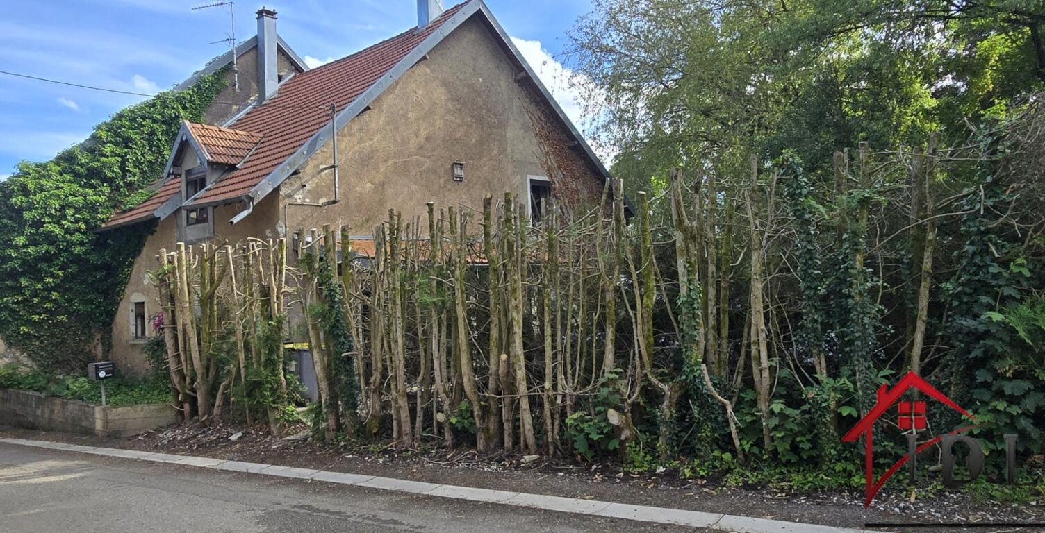 THIEFFRANS 70230 Maison de Village mitoyenne de 138 m2 sur 2 — photo 1