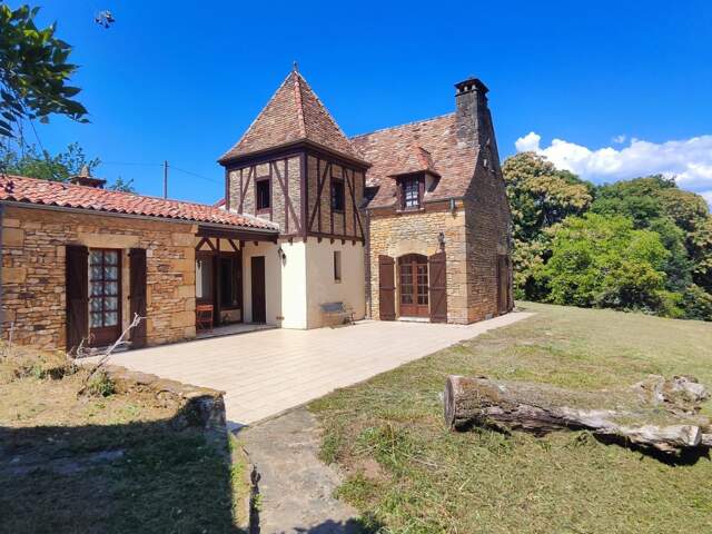 SARLAT-LA-CANÉDA - Maison périgourdine de caractère, 4 chamb — photo du bien