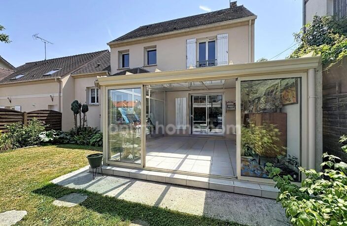 PARMAIN (95) - 6 pièces 3 chambres 135m² — photo 2
