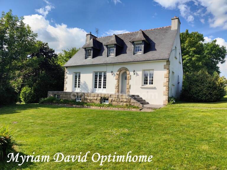Maison familiale à rénover avec vue sur le lac de Glomel – 5 chambres – 2 000 m² de terrain — photo 1